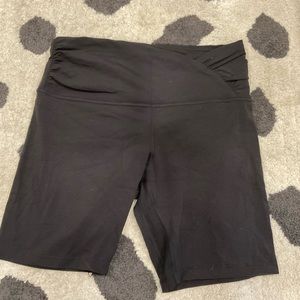 4in. Crisscross Lulu biker shorts.